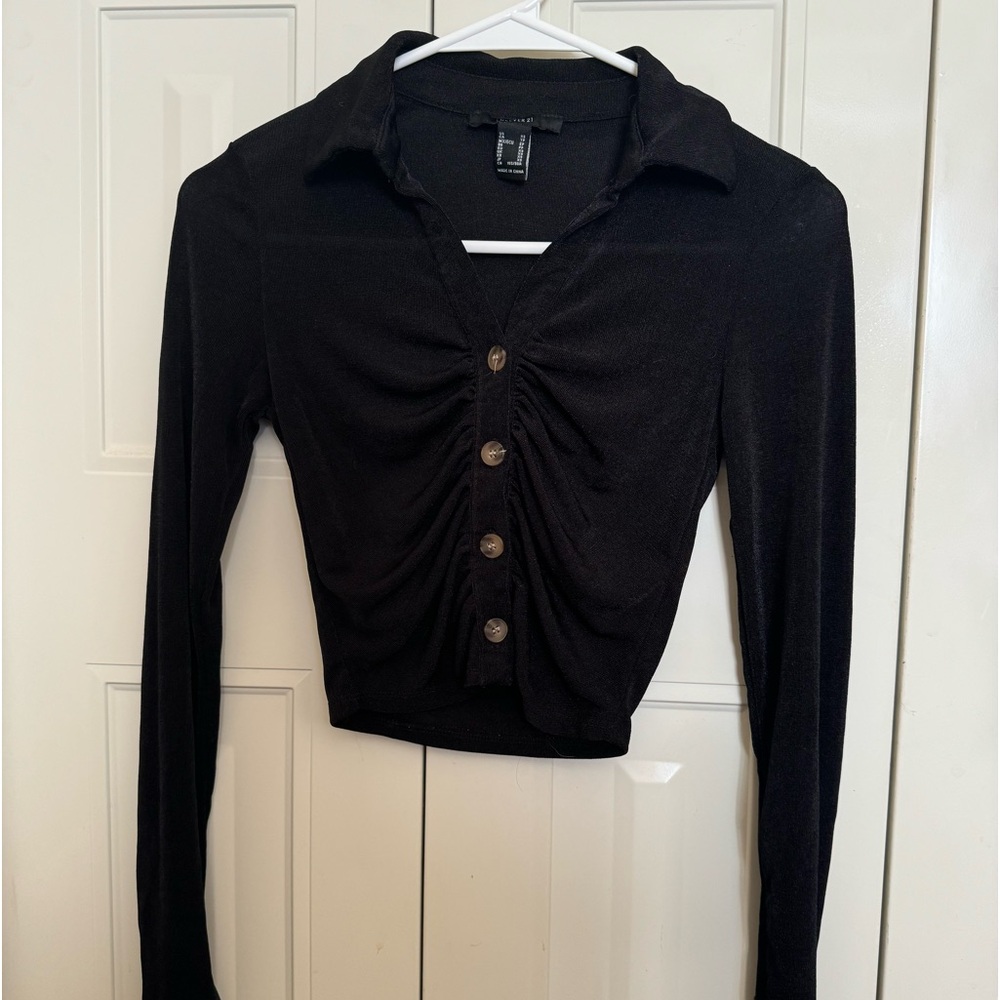 Forever 21 cropped button up shirt